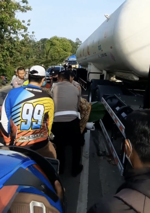 Mahasiswi Meninggal Terlindas Truk Tanki Milik Pertamina